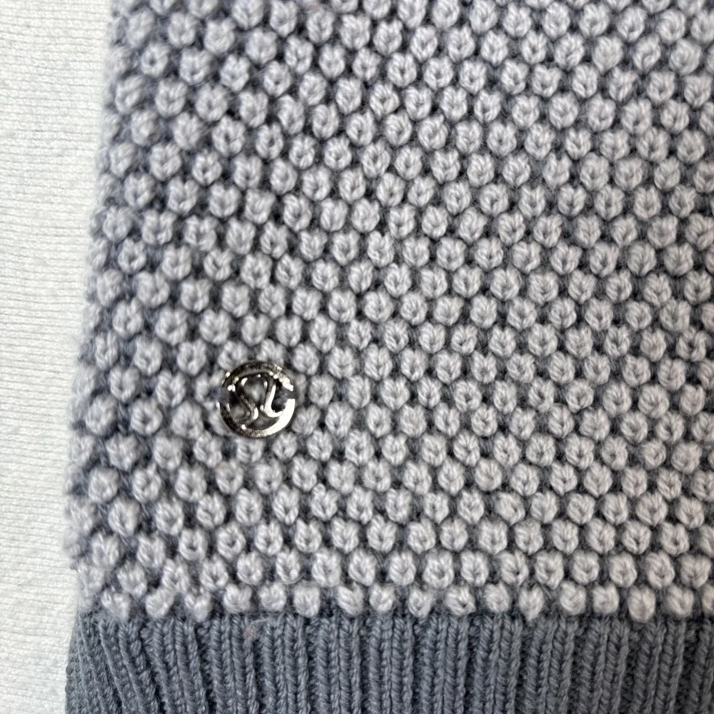 Lululemon Women's 100% Merino Wool Mock Neck Sweater Size 8
